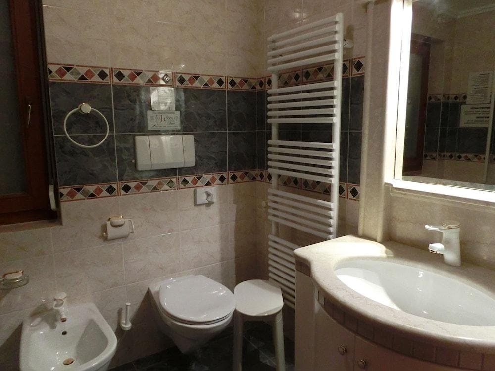 Garni Criss Hotel Colfosco Exterior photo
